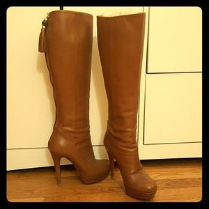 Gucci caramel tan soft leather heeled tall boots